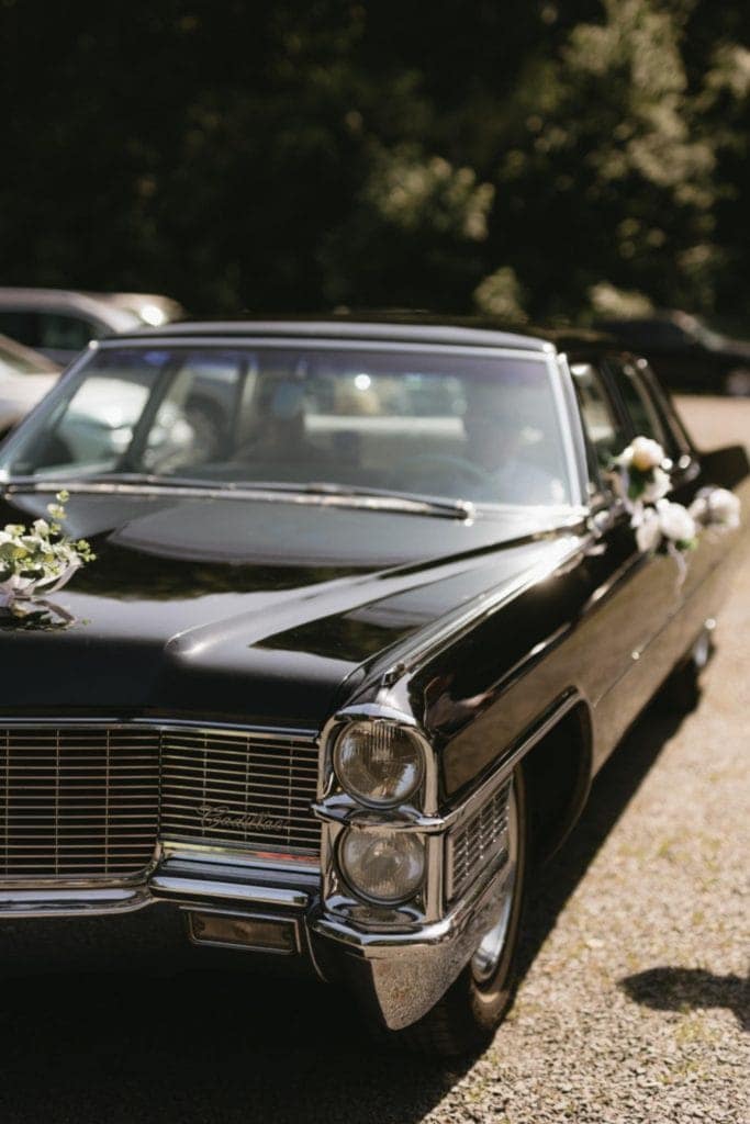 Cadillac 1965 Hochzeit Auto Oldtimer
Cadillac Hochzeitsauto Brautpaar
Oldtimer Cadillac Hochzeit Kassel
Cadillac 1965 Innenraum Hochzeit
